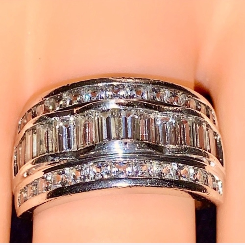 Powerful & Exquisitely Detailed CZ Band Ring 925SS